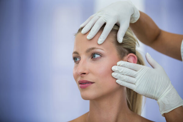 Cicatrices del lifting facial: dónde quedan y cómo conseguir que sean prácticamente invisibles